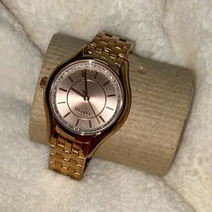 Rose gold fossil watch